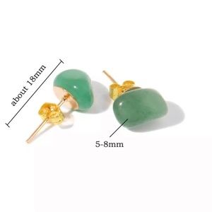 Elegant Green Stud Earrings